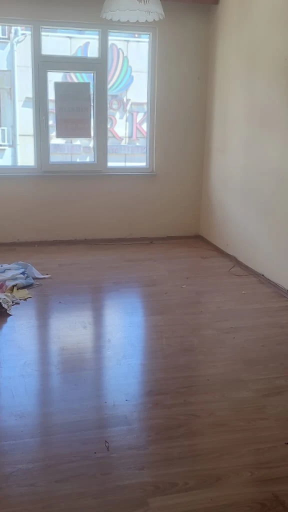 75 Tekirdağ Şarköy İstiklal Mah. Sadık Güvenilir Sok. No.2-15